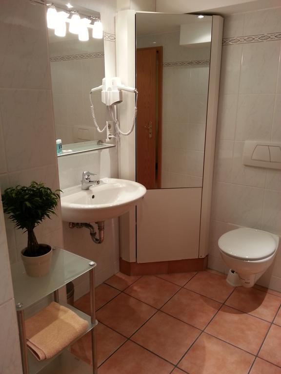 Apartmenthaus Sonnen Дюссельдорф Номер фото