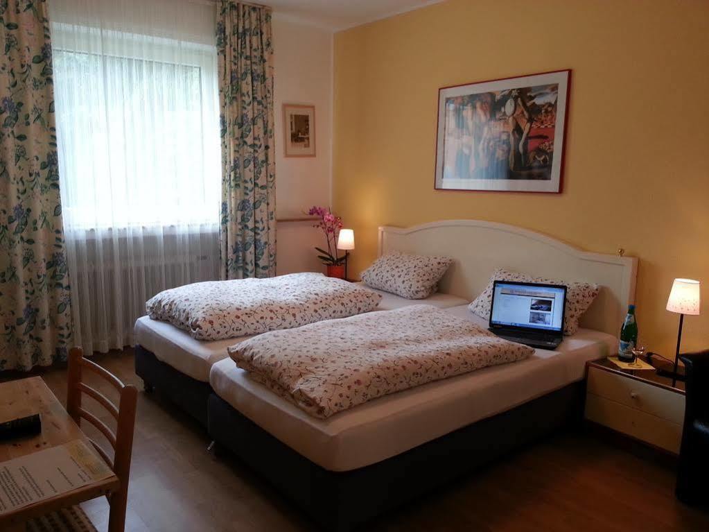 Apartmenthaus Sonnen Дюссельдорф Экстерьер фото